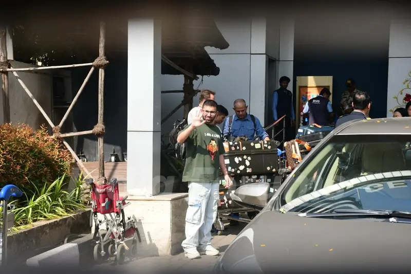 Orry snapped at Kalina Airport