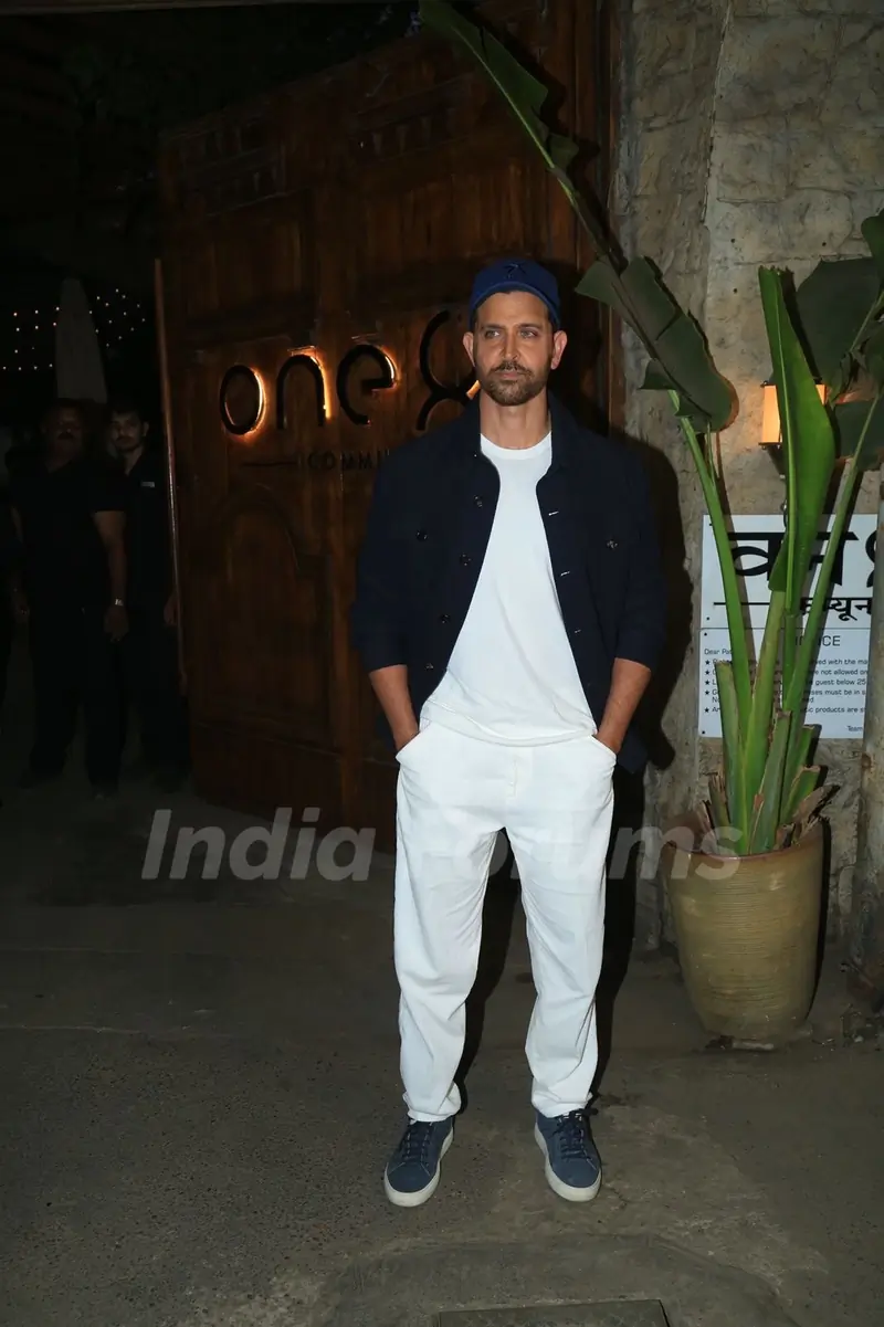 Hrithik Roshan snapped in the city