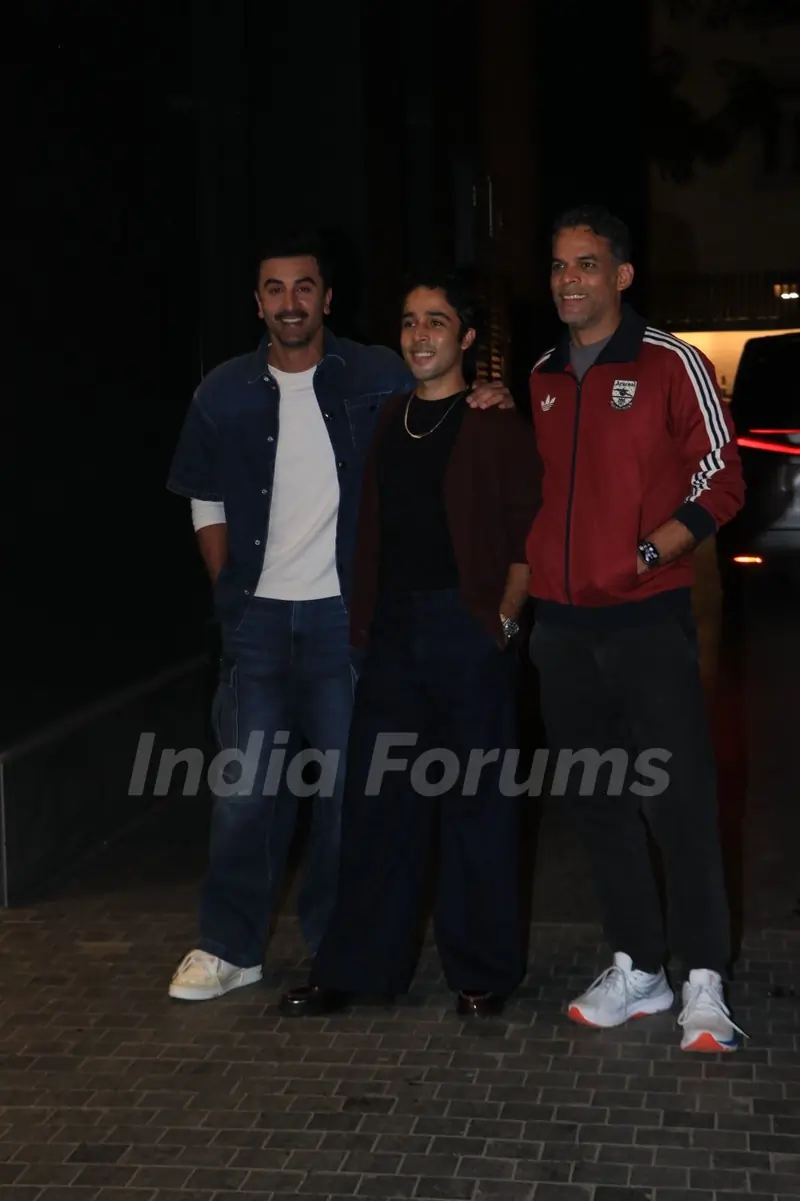 Ranbir Kapoor and Vikramaditya Motwane grace the special screening of ‘Black Warrant’