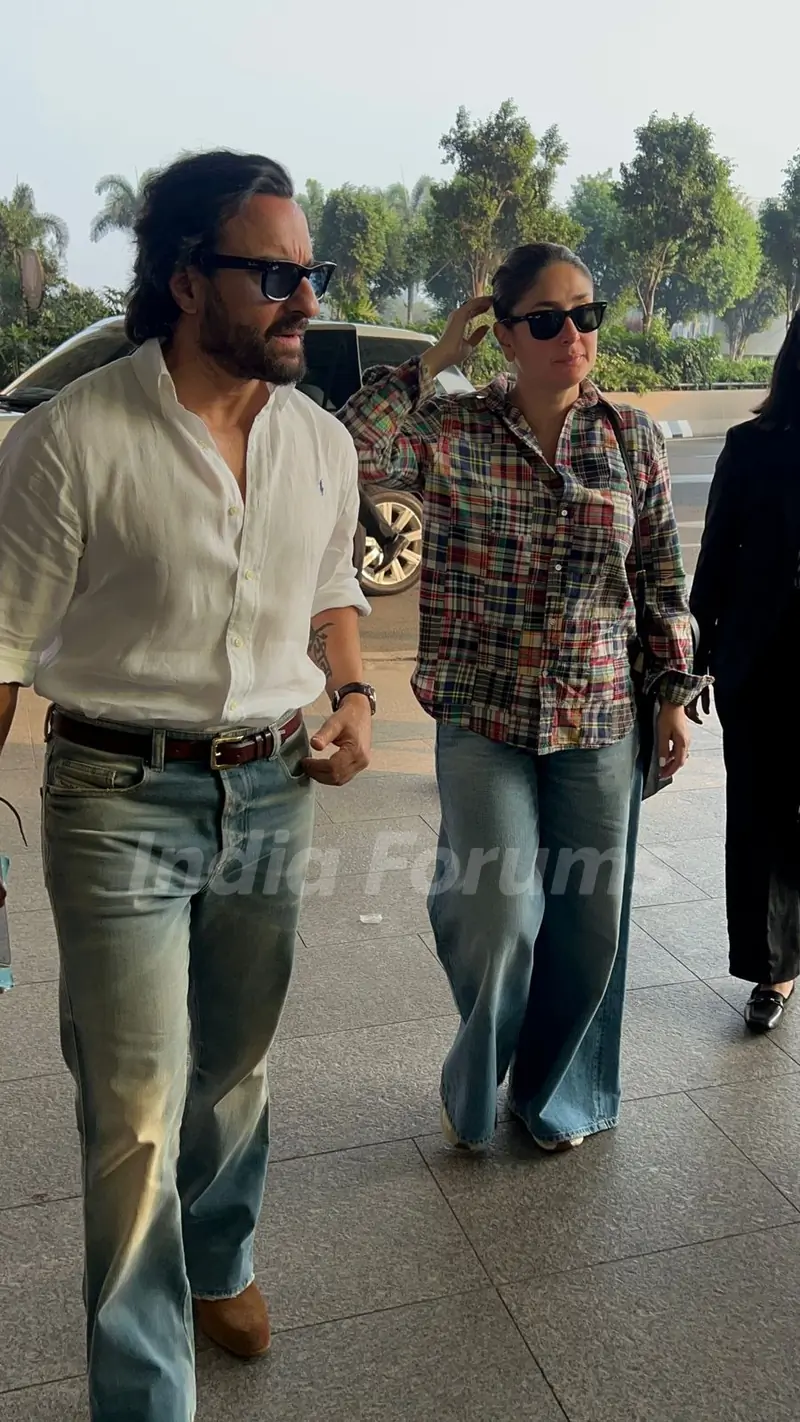 Saif Ali Khan and Kareena Kapoor snapped at the airport