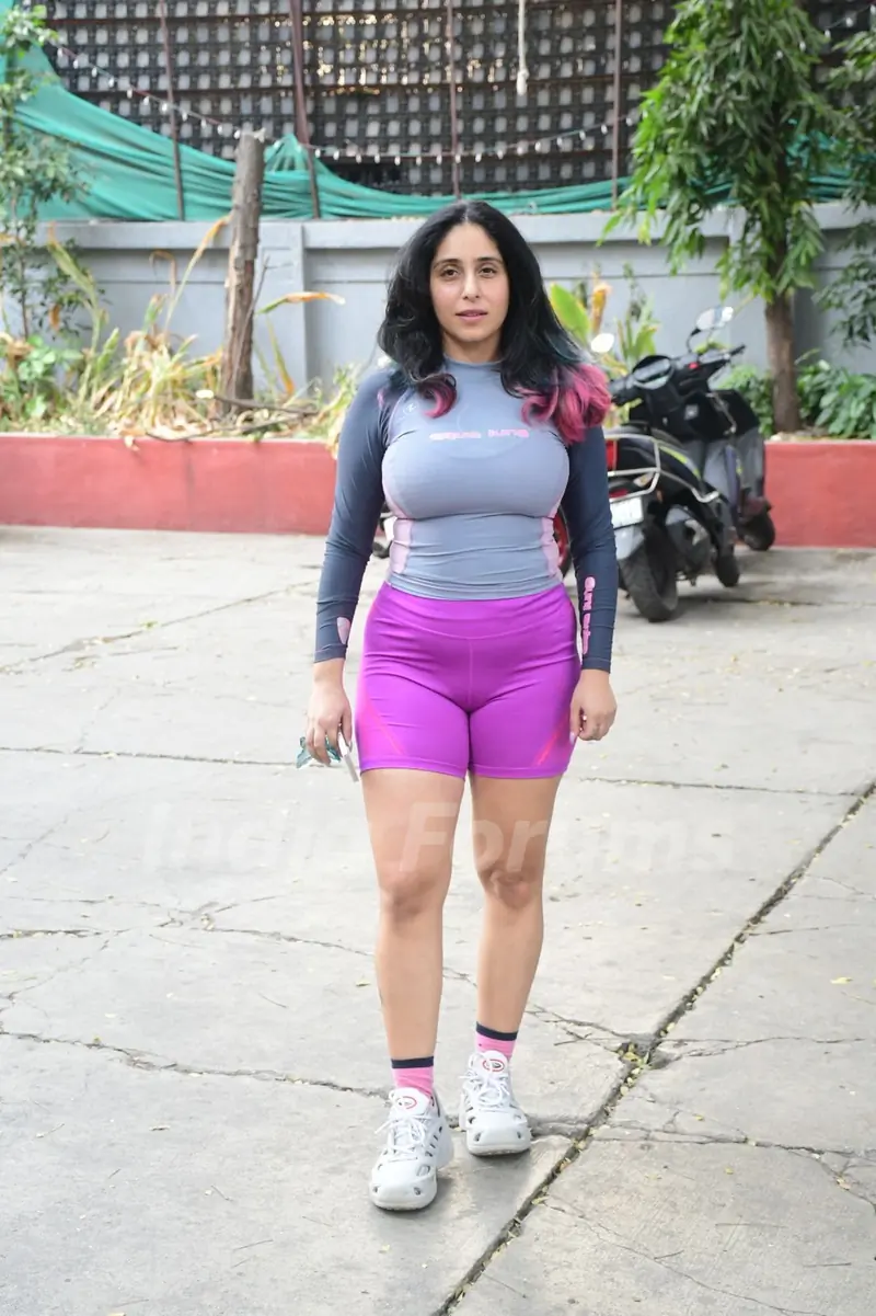 Neha Bhasin snapped in the city 