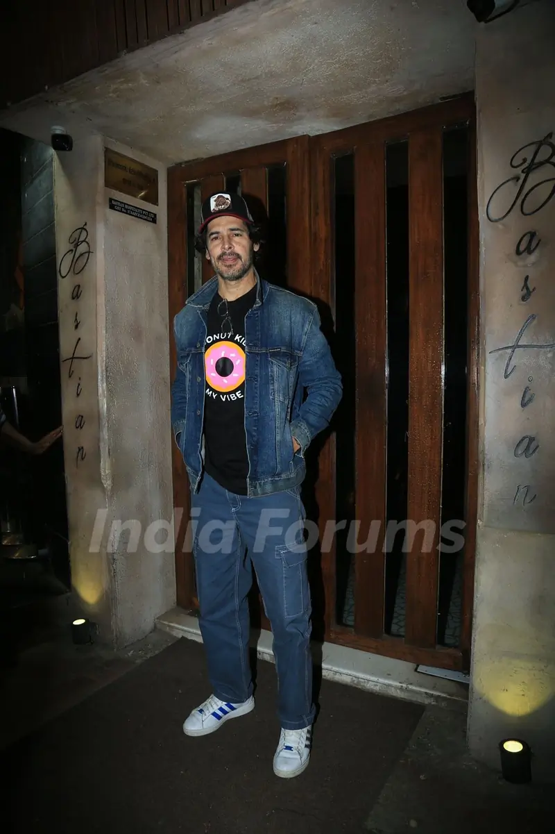 Dino Morea snapped at Anusha Dandekar’s birthday bash at Bastian