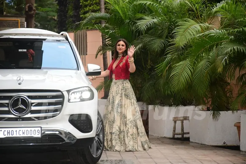 Parineeti Chopra snapped at Siddharth Chopra and Neelam Upadhyaya's Wedding