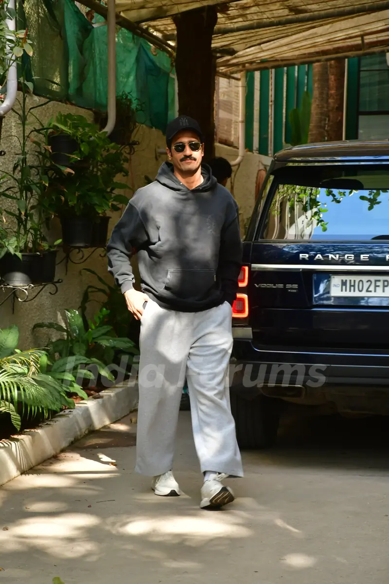 Vicky Kaushal snapped in the city