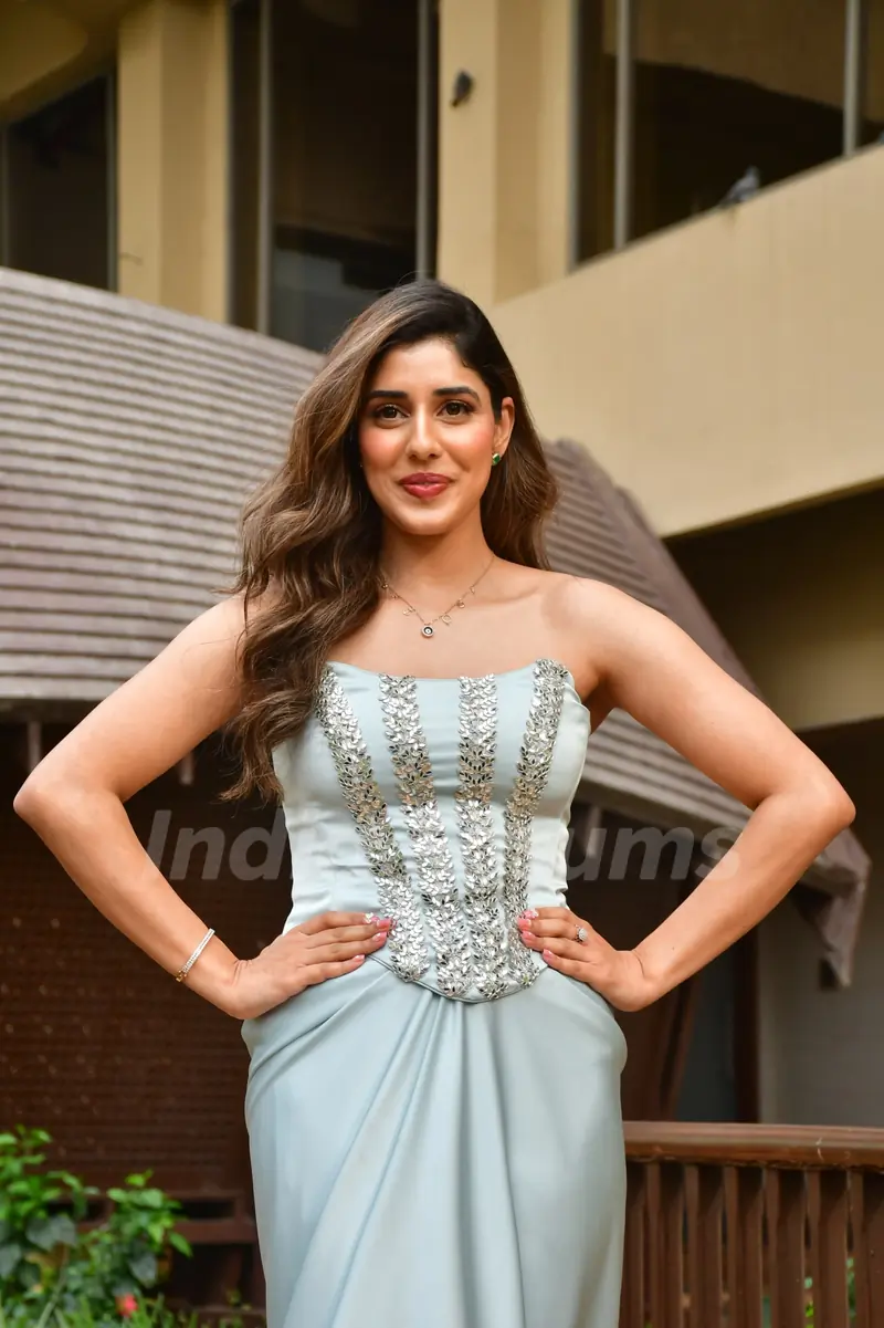 Jasmin Bajwa   snapped promoting Kanneda