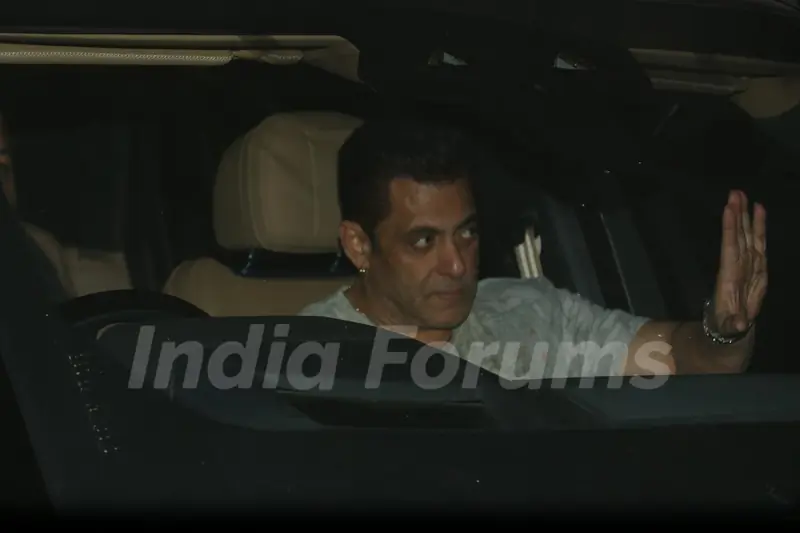 Salman Khan snapped in the city