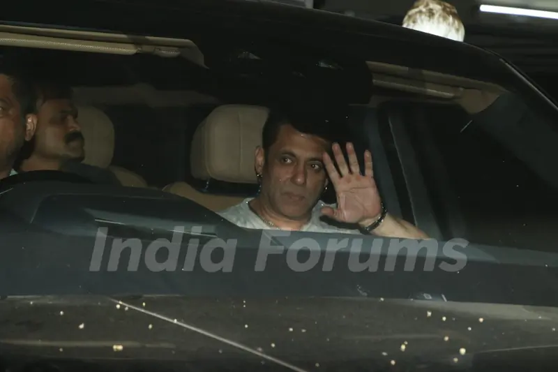 Salman Khan snapped in the city