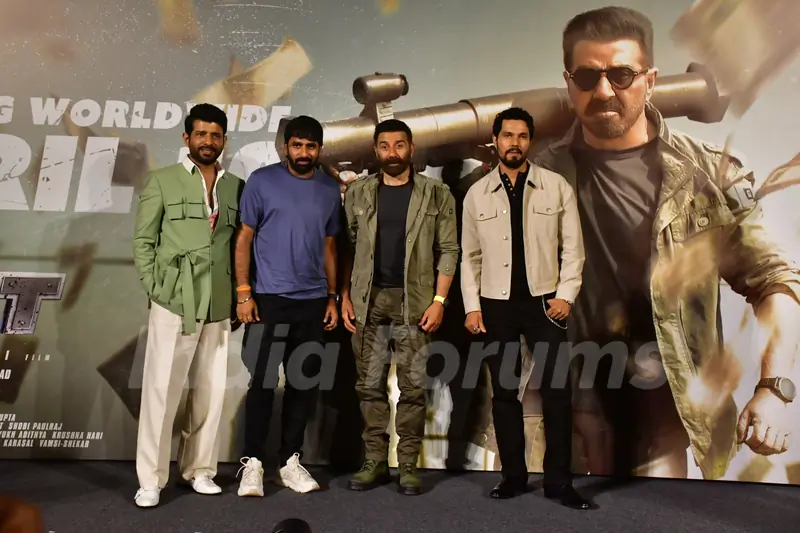 Sunny Deol, Randeep Hooda and Vineet Kumar Singh and others grace Jaat trailer launch
