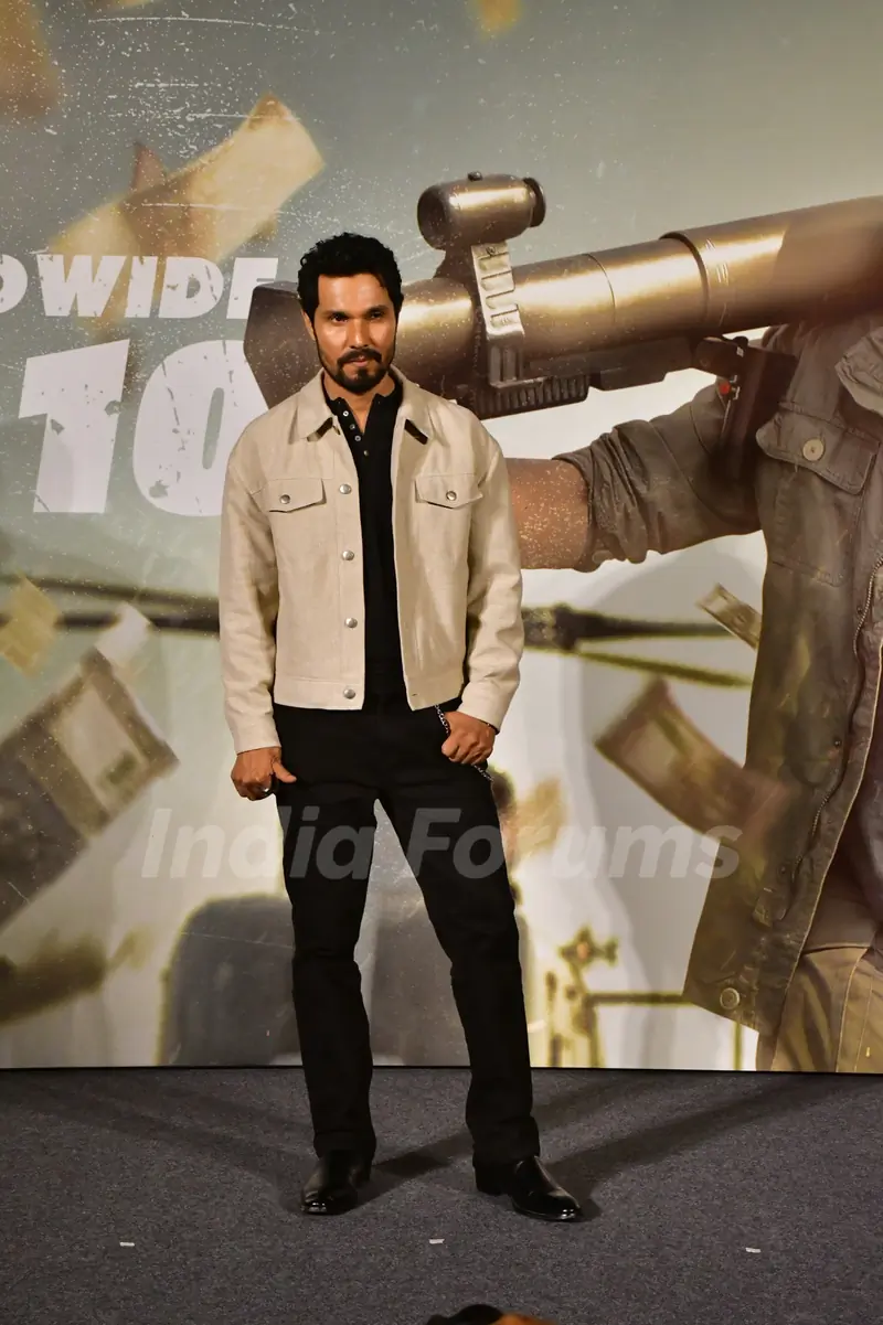Randeep Hooda and others grace Jaat trailer launch