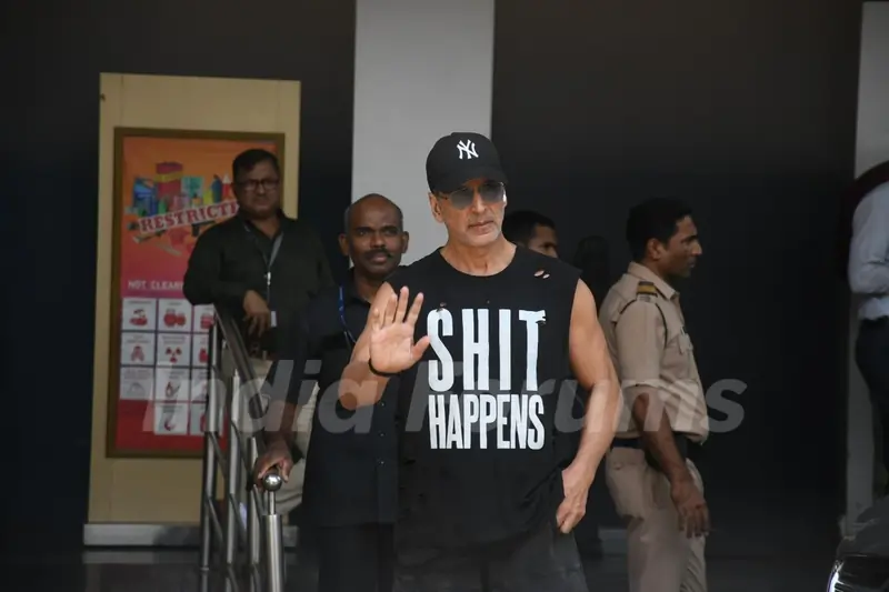 Akshay Kumar  snapped at Kalina Airport
