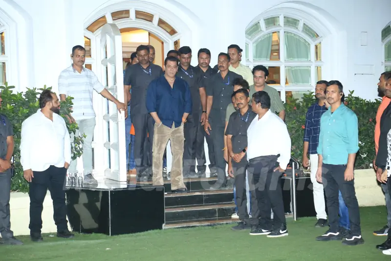 Salman Khan snapped in Bandra