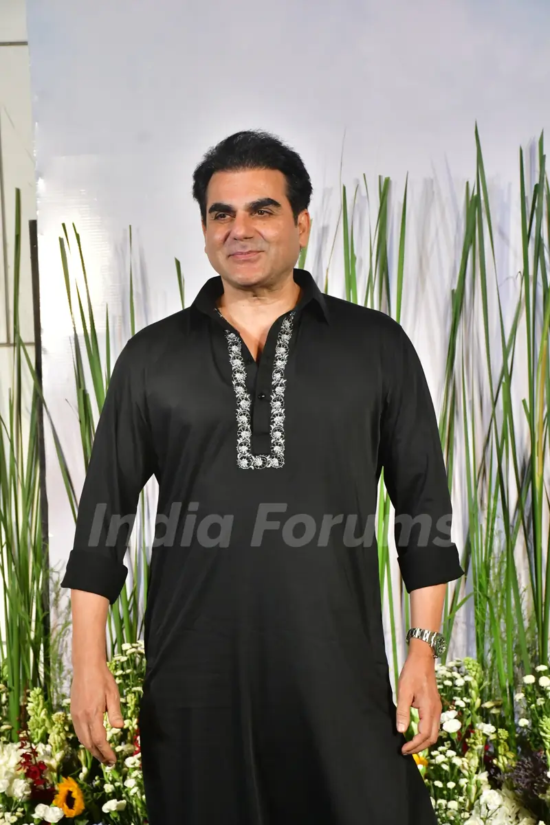 Arbaaz Khan snapped at Salman Khan's Eid party