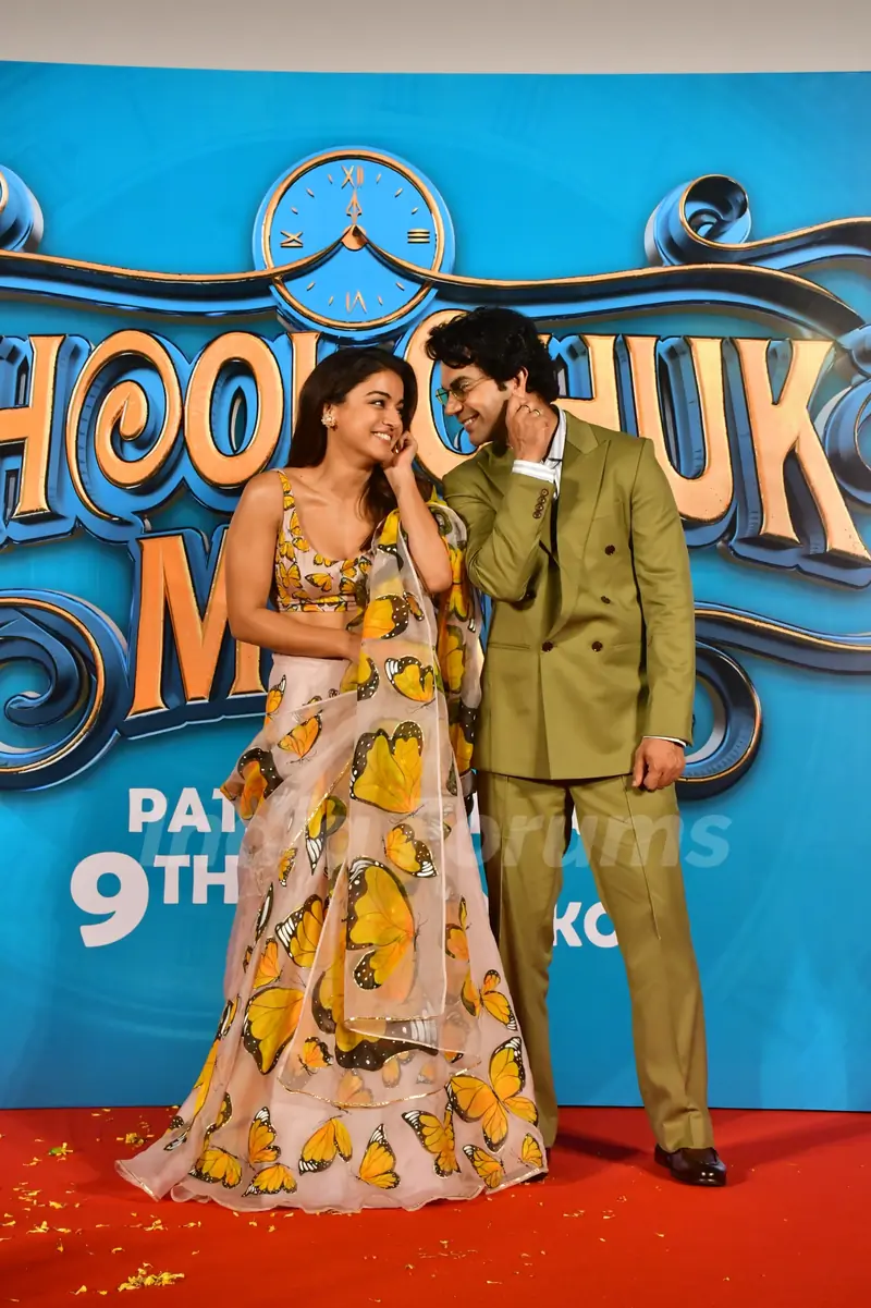 Rajkummar Rao and Wamiqa Gabbi  snapped at the trailer launch of 'Bhool Chuk Maaf'