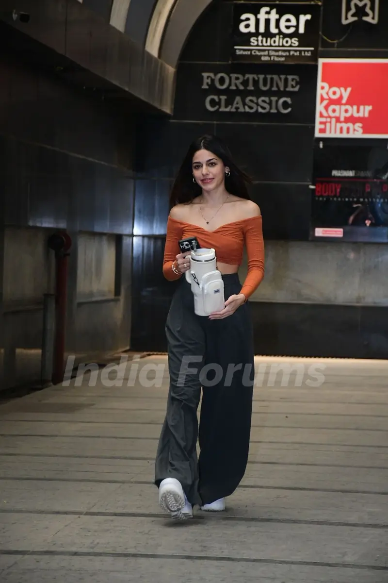 Alaya Furniturewalla snapped in the city