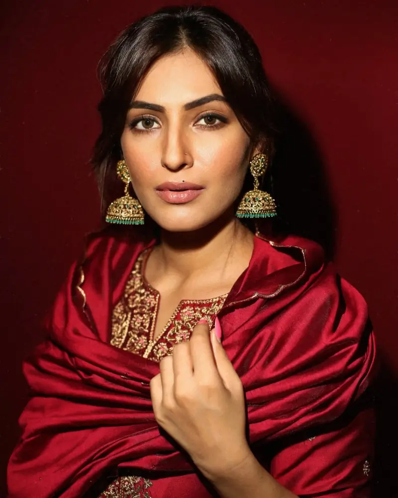 Badass Ravi Kumar fame Shivangi Verma considers TV a 'safe space,' says, 'Most stable platform'