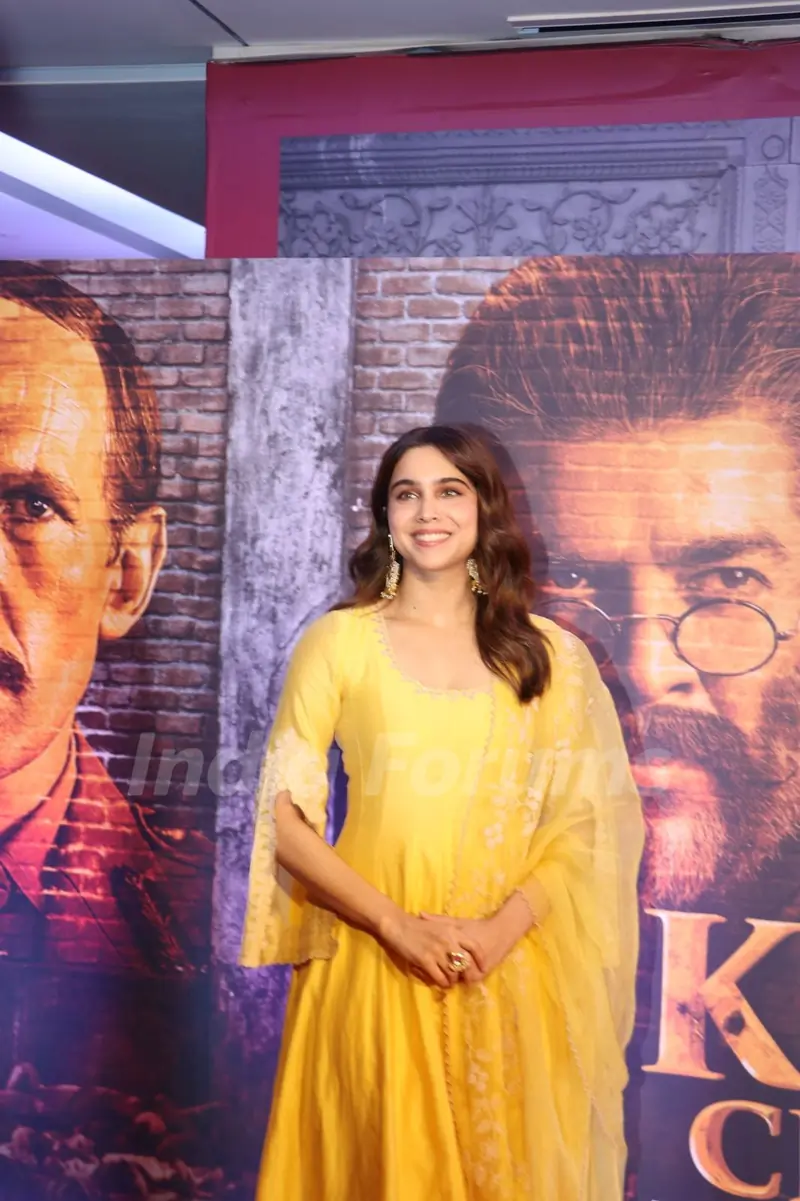 Sharvari Wagh grace the premiere of Kesari Chapter 2