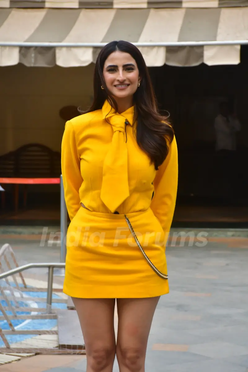 Palak Tiwari  snapped promoting upcoming film Bhootnii