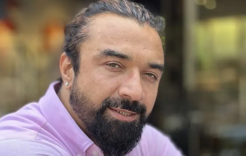 Ajaz Khan