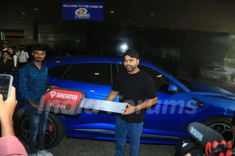 Rohit Sharma Snapped at Trident hotel in town