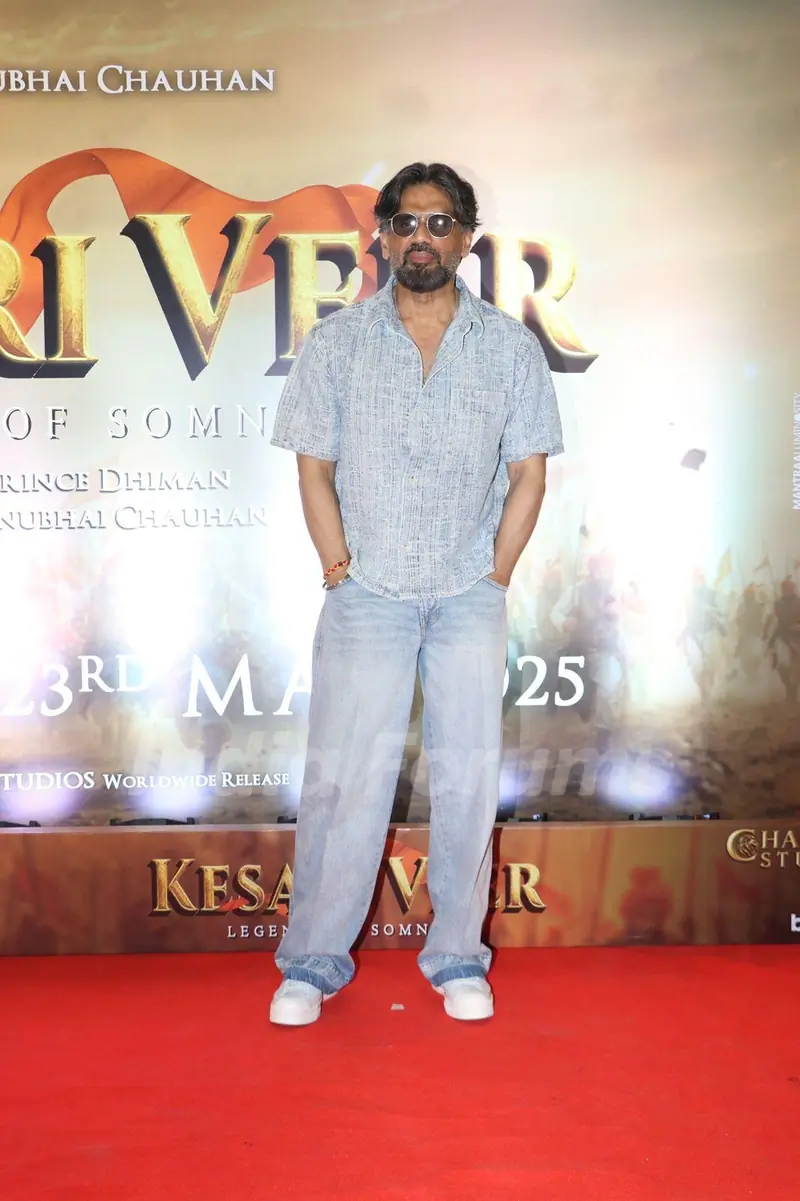 Suniel Shetty  graces the special screening of 'Kesari Veer'