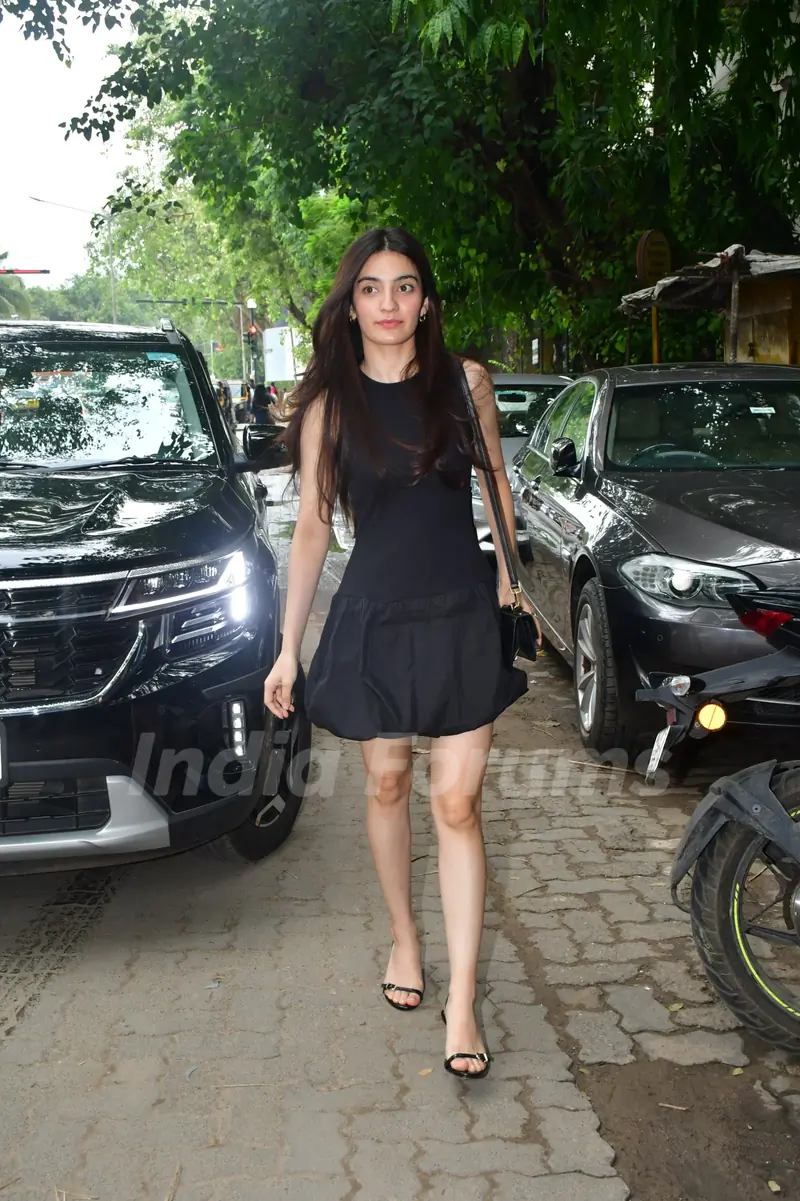 Pratibha Ranta  snapped in the city
