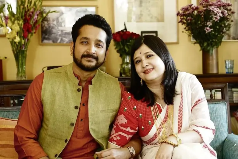 'Bulbul' actor Parambrata Chattopadhyay and his wife Piya Chakraborty welcome baby boy