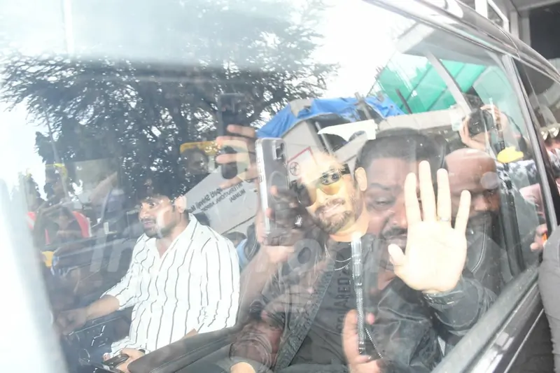 Allu Arjun spotted in the city 