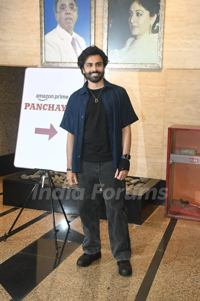 Neena Gupta, Jitendra Kumar, Durgesh Kumar, Ashok Pathak and others snapped promoting the upcoming season of Panchayat season 4