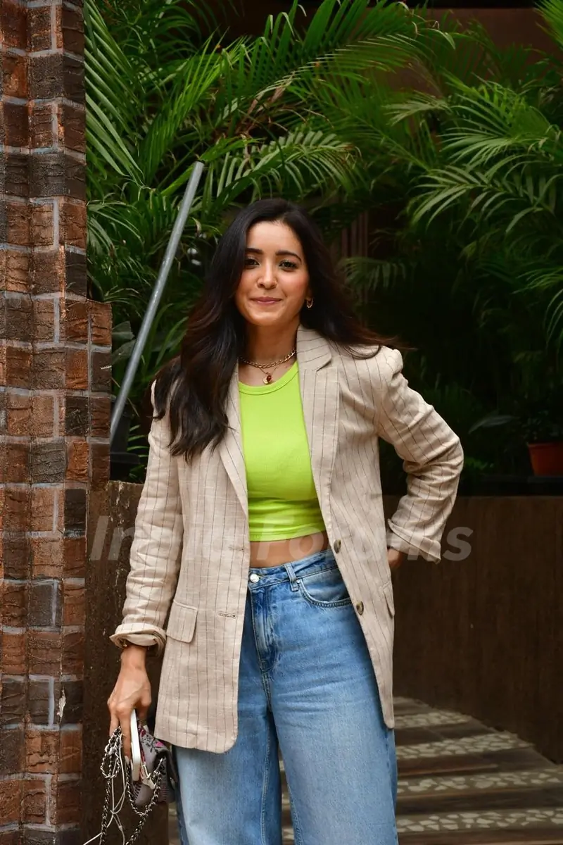 Asha Negi spotted in Juhu