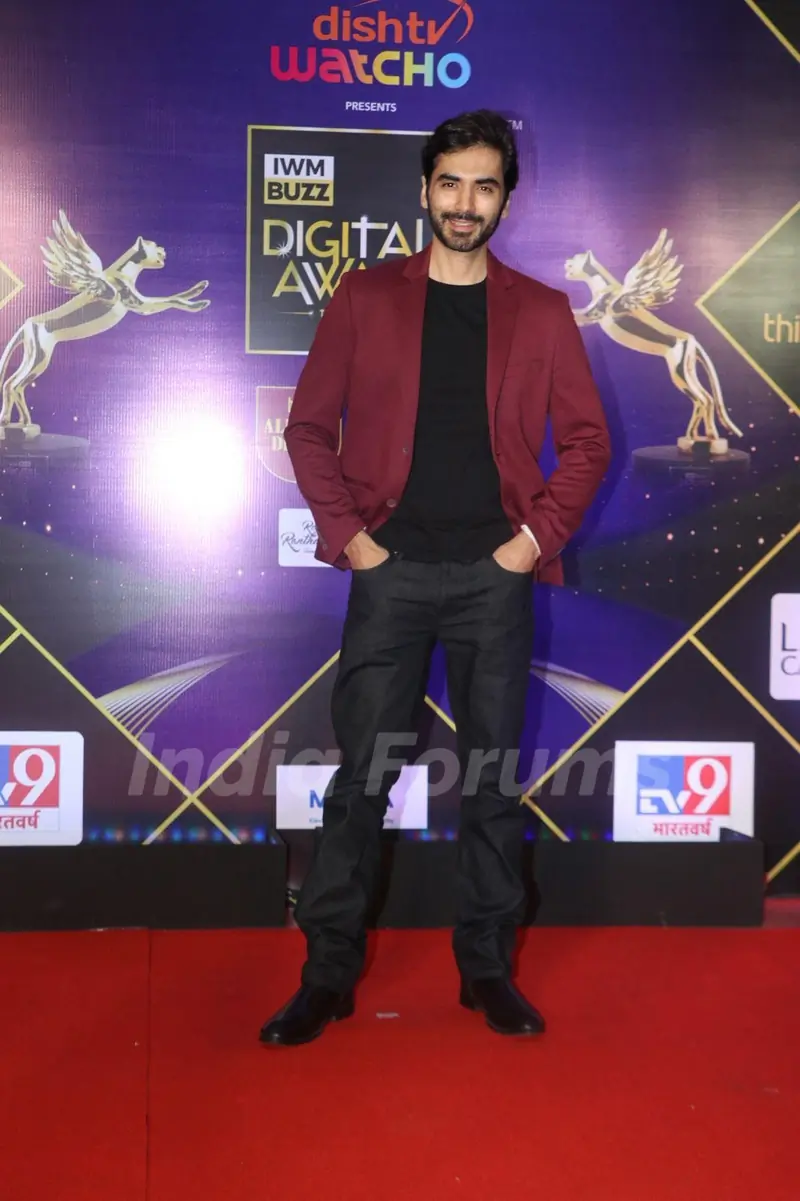 Ishwak Singh grace IWM Buzz OTT and Web Entertainment Awards