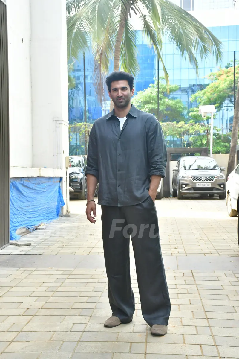 Aditya Roy Kapur snapped promoting Metro In Dino
