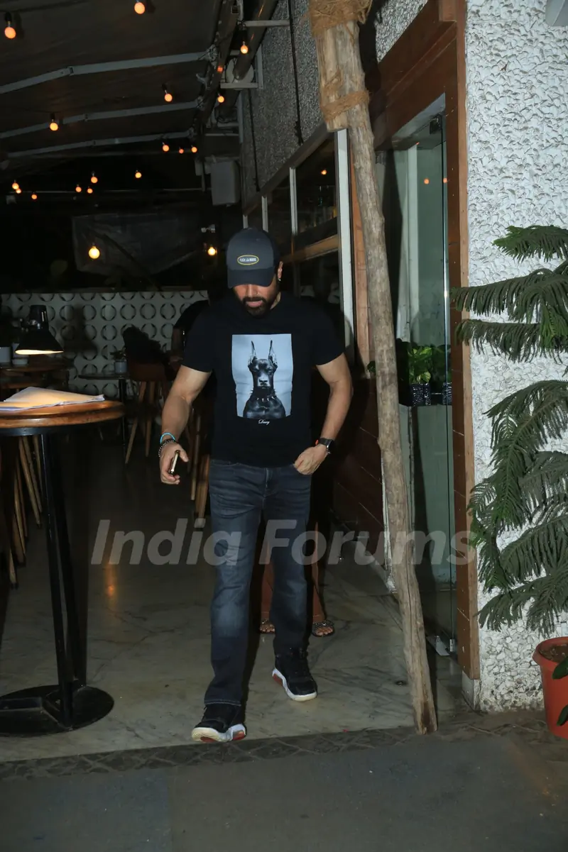 Emraan Hashmi snapped in the city