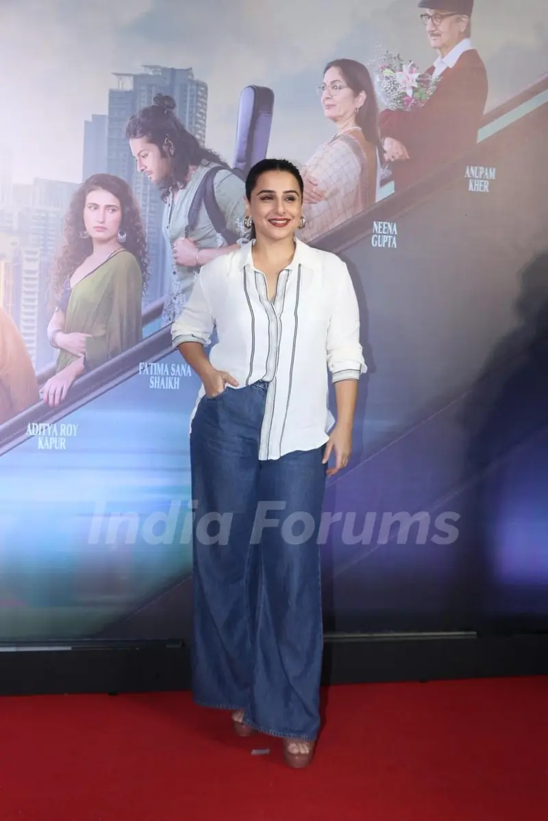 Vidya Balan graces the premiere of Metro… In Dino