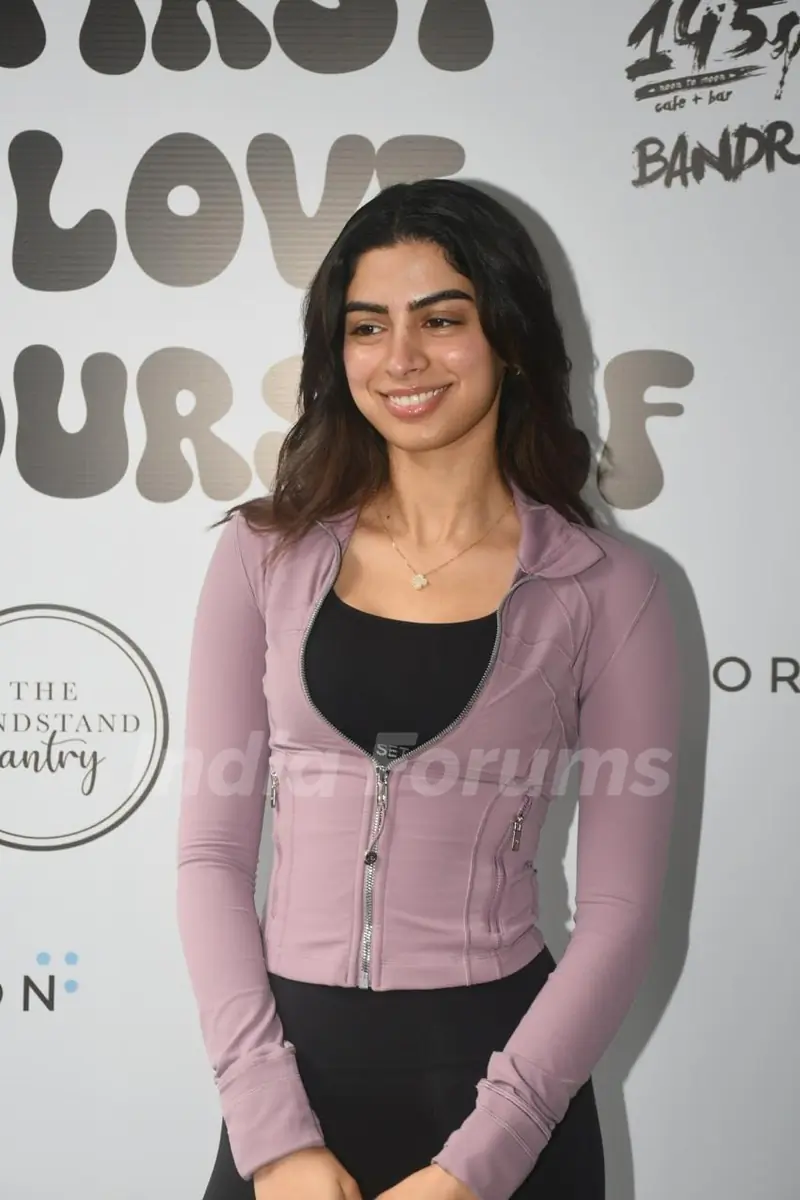 Khushi Kapoor snapped at Namrata Purohit’s Fly party