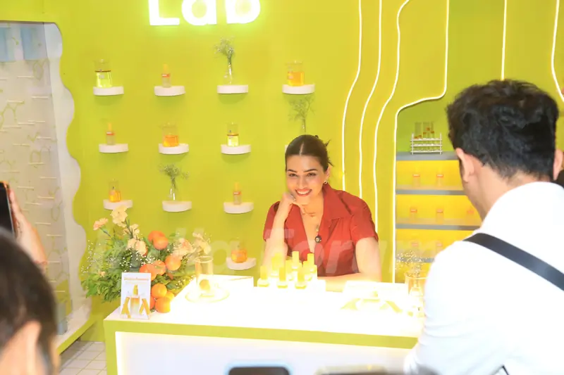 Kriti Sanon spotted outside restaurant in Bandra