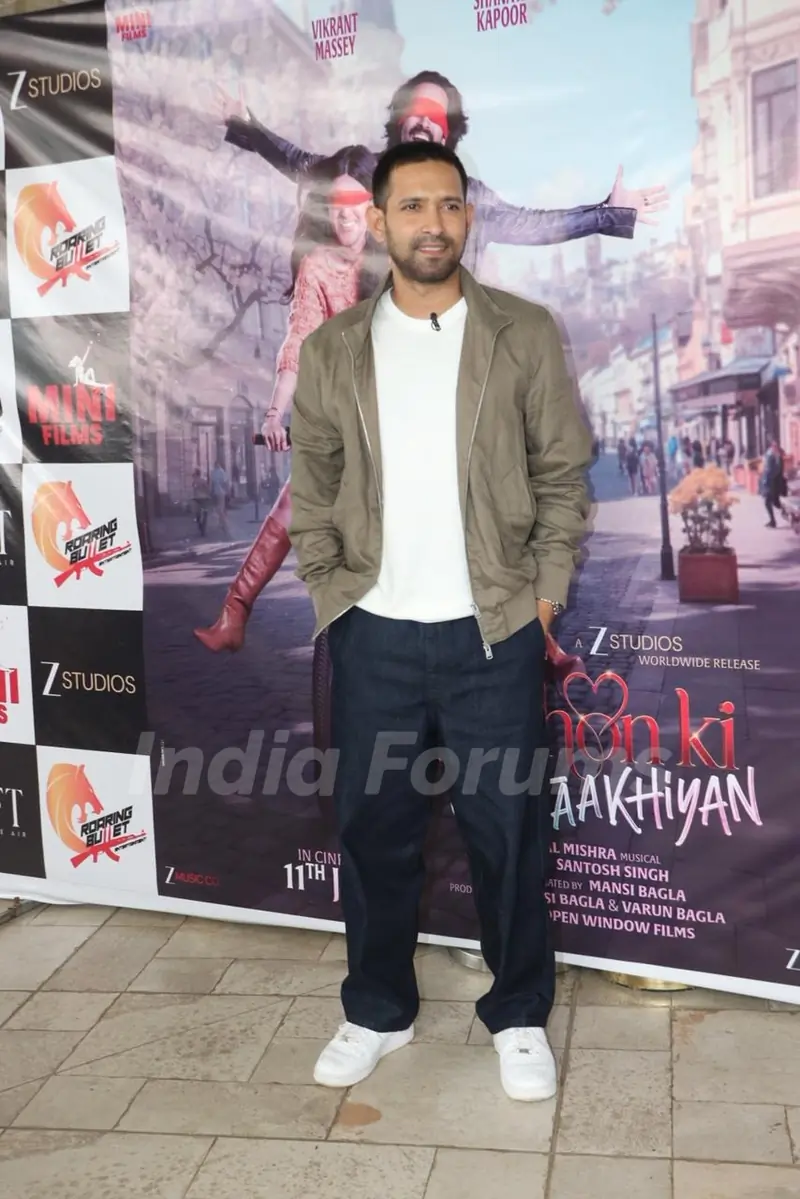 Vikrant Massey snapped promoting Aankhon Ki Gustaakhiyan