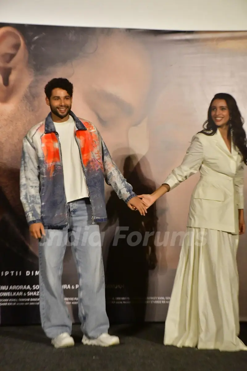 Siddhant Chaturvedi and Triptii Dimri snapped the trailer launch of Dhadak 2