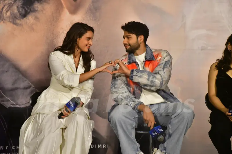 Siddhant Chaturvedi and Triptii Dimri  snapped the trailer launch of Dhadak 2