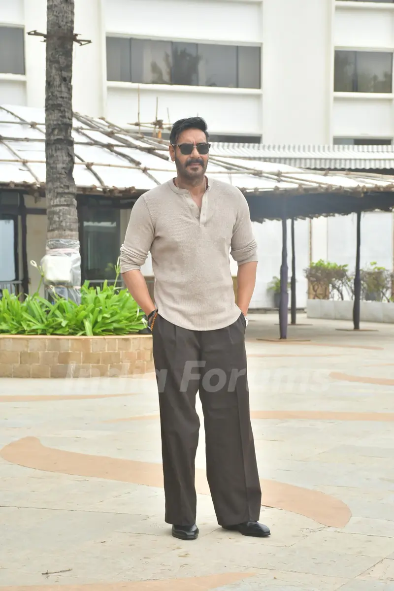 Ajay Devgn snapped promoting upcoming film Son OF Sardaar 2