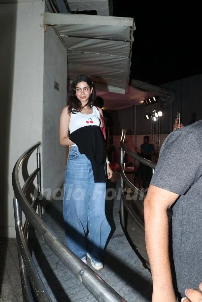 {{} snapped at PVR, Juhu