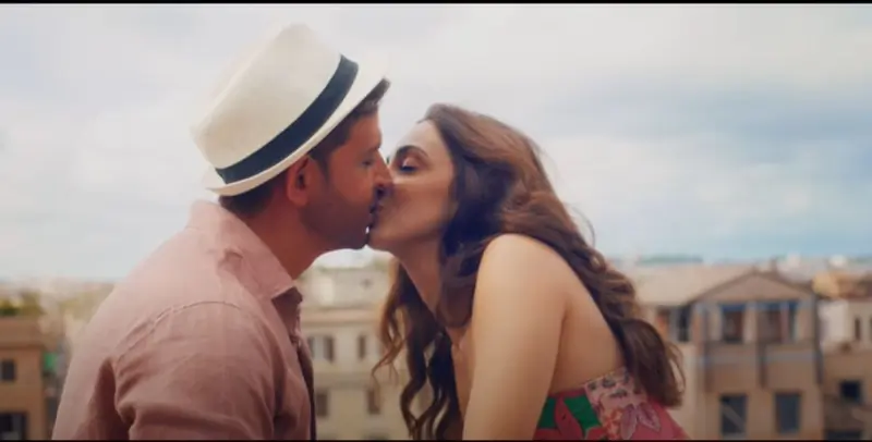 War 2 trailer - Source: YRF