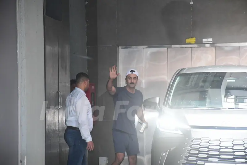 Ranbir Kapoor spotted outside a clinic in Bandra