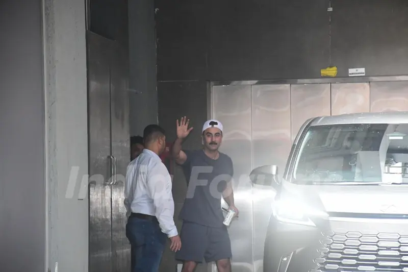 Ranbir Kapoor spotted outside a clinic in Bandra