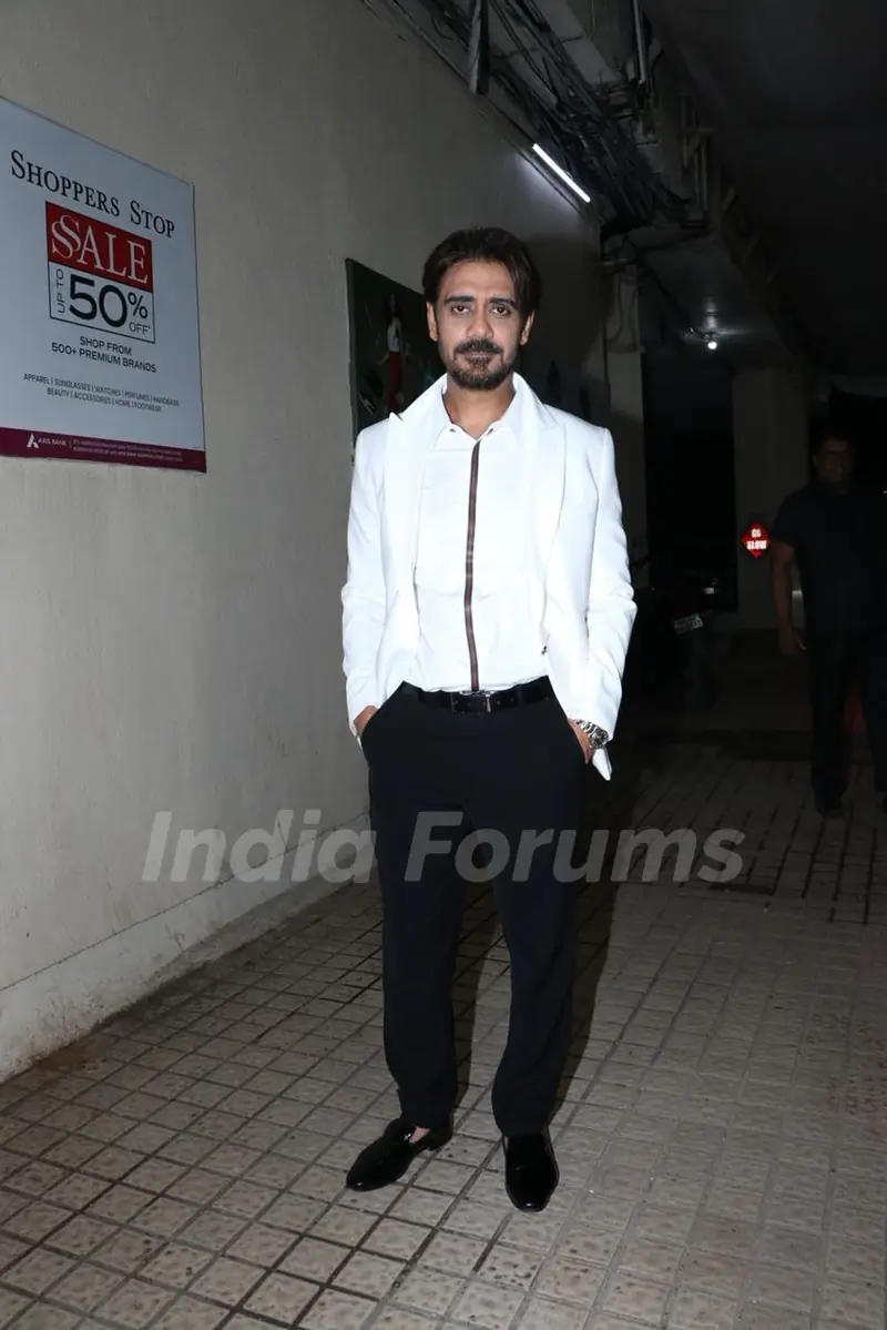 Saurabh Sachdeva grace the special screening of Dhadak 2
