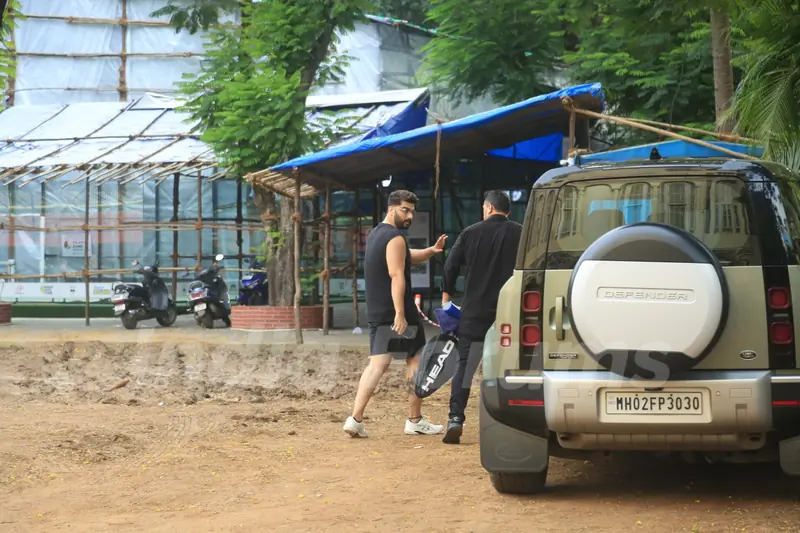 Arjun Kapoor snapped in Bandra