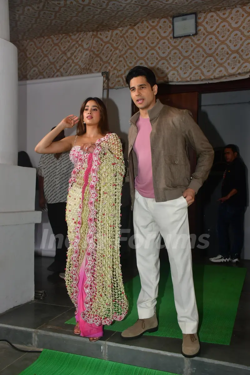 Sidharth Malhotra and Janhvi Kapoor snapped promoting their upcoming fim Param Sundari on the sets The Kapil Sharma Show
