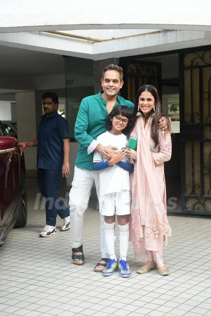 Genelia Deshmukh snapped celebrating Rakshabandhan