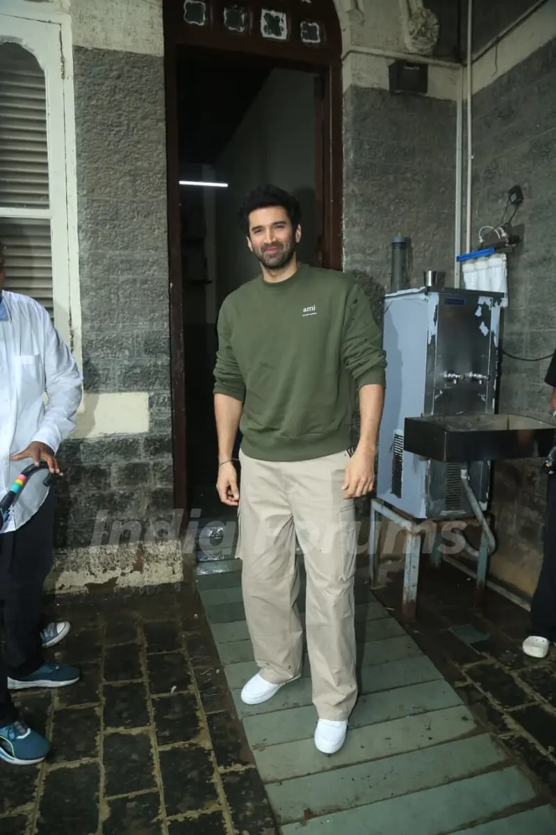 Aditya Roy Kapur snapped in Town