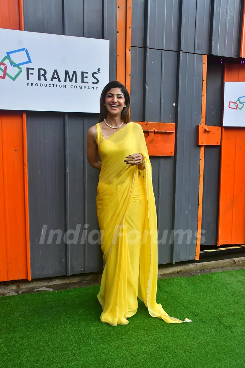 Shilpa Shetty snapped on sets of Super Dancer 5