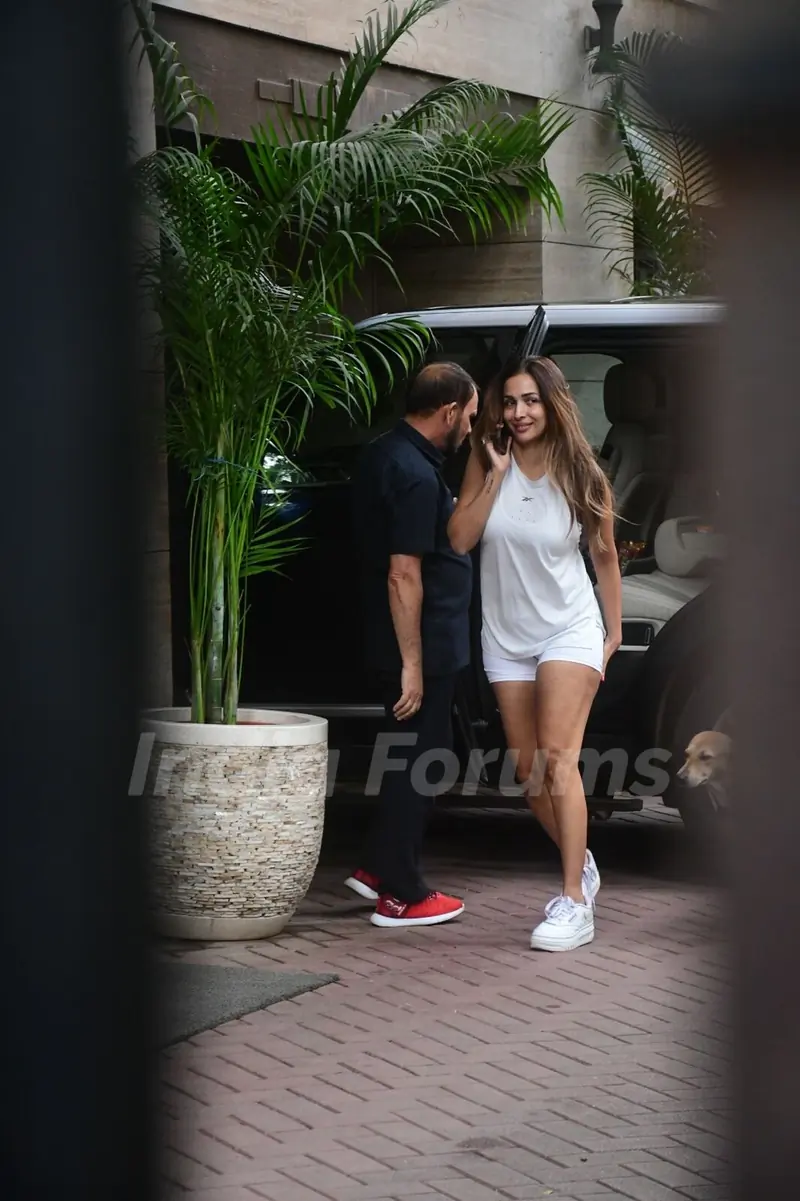 Malaika Arora spotted outside residence in Khar